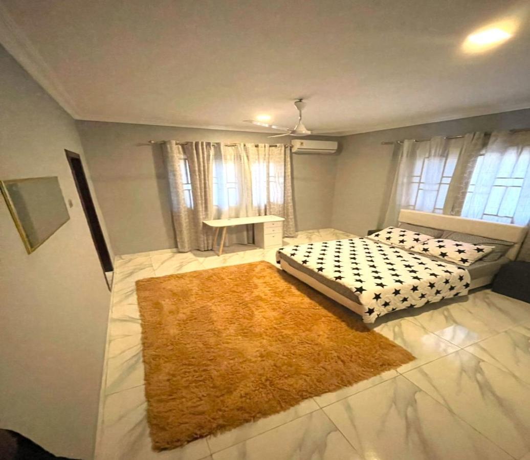 Detouz Lodging Apartment Accra Exterior photo
