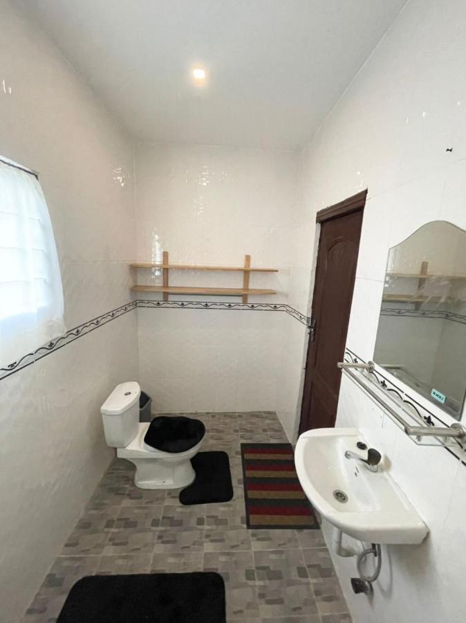 Detouz Lodging Apartment Accra Exterior photo